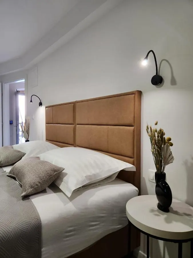 Rio Luxury Rooms Split 0*,
