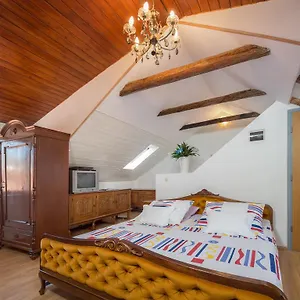 https://apartment-patricia-trogir.hotels-in-trogir.com